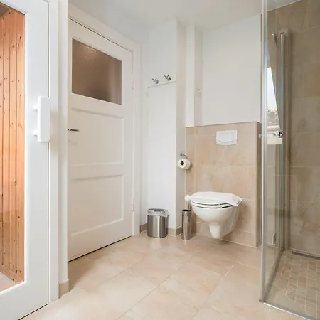 Ferienwohnung-1-im-landhaus-am-wildpark-boek *